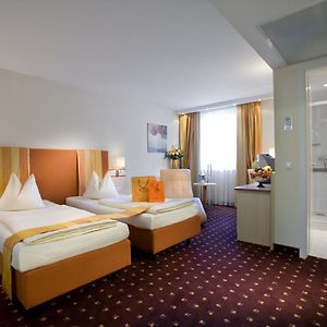 Zimmer mit zwei Einzelbetten